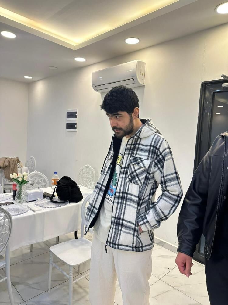 3 Yıl Sonra İlk Kez Dışarı Çıktı! Telefon Bağımlısı Barış’ın Hikâyesi Türkiye’yi Ağlattı (4)