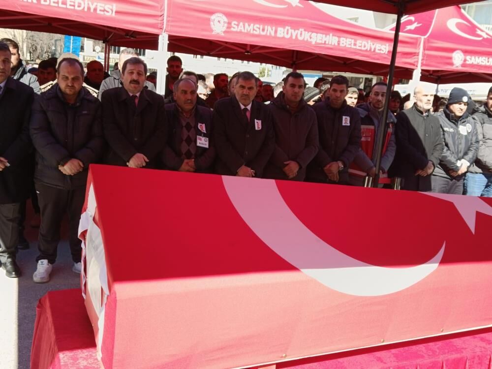 33 Yasindaki Ozel Harekat Polisi Son Yolculuguna Ugurlandi (2)