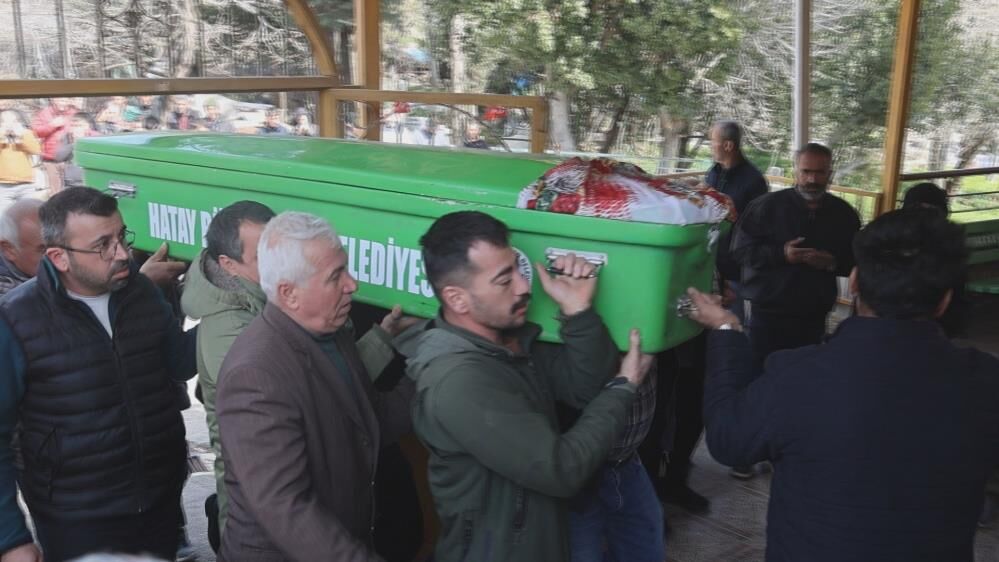 5 Aylik Evlilik Aciyla Bitti 19 Yasindaki Hamile Gelin Hayata Tutunamadi (3)