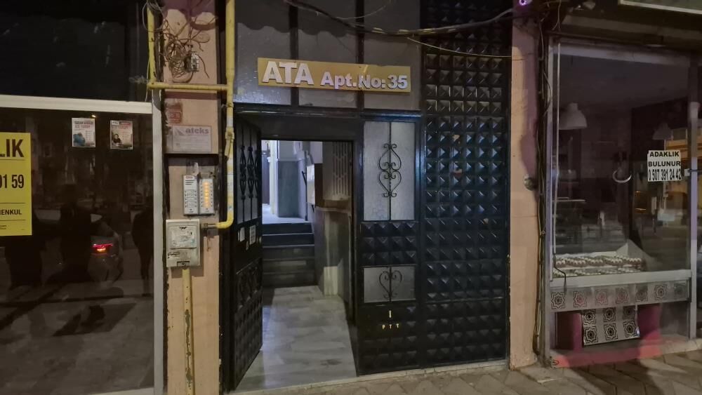 79 Yasindaki Ayse Enginin Supheli Olumu Polisi Harekete Gecirdi Cansiz Bedeni Cilingir (1)-1