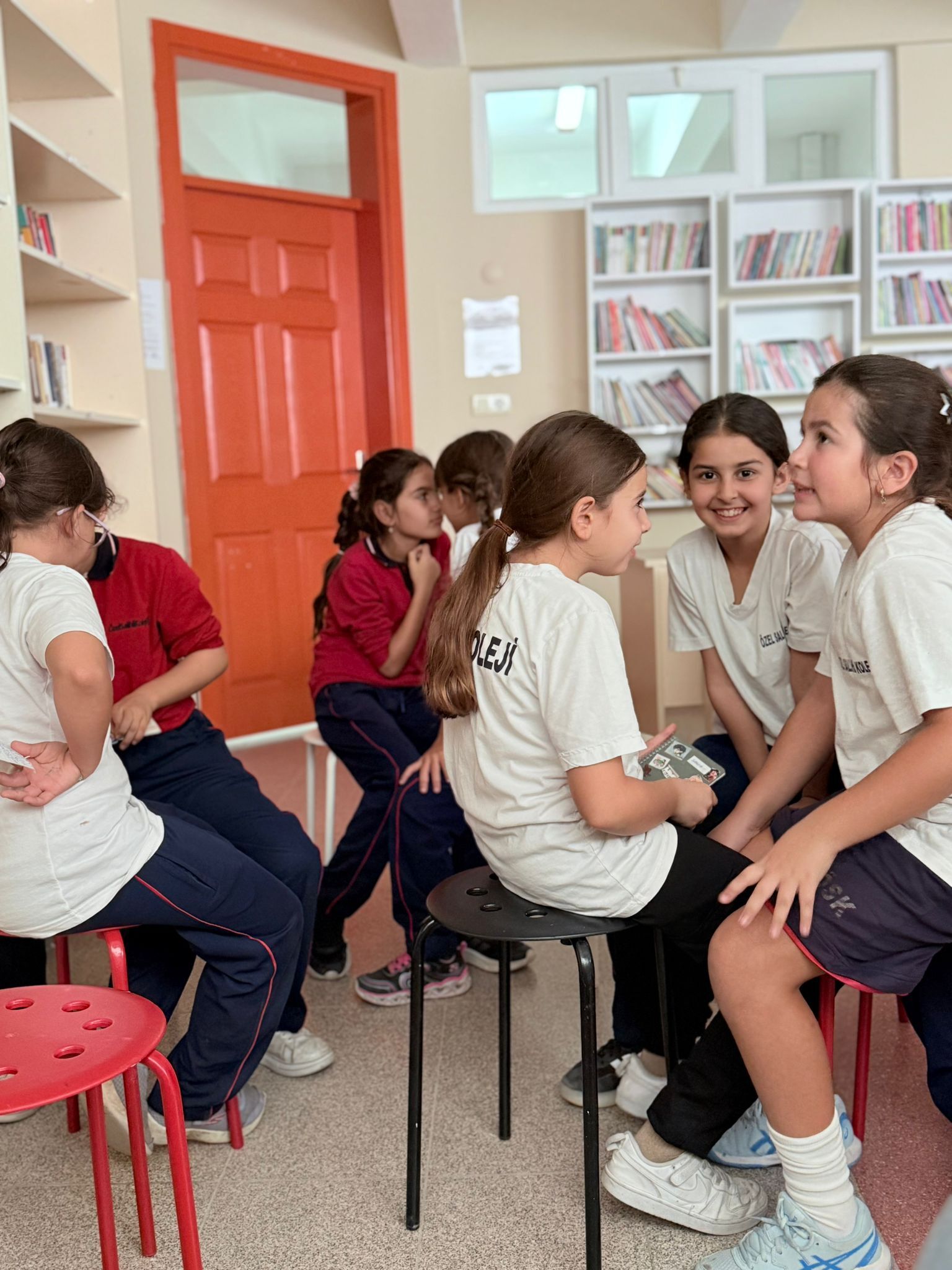 A8120973 F879 4048 Bbfa 529Cebe70Eb9