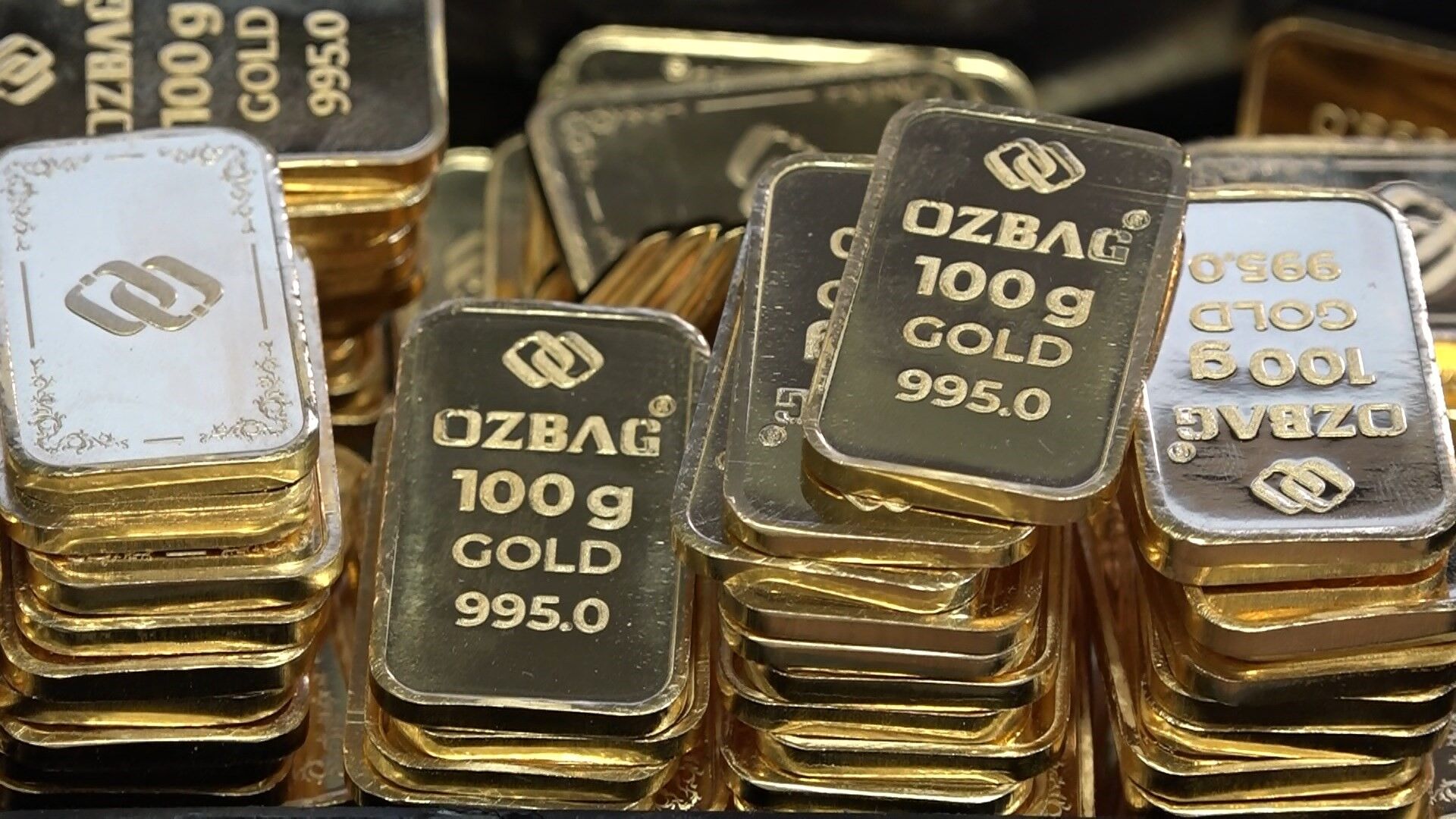 Altin Fiyatlarindaki Sert Dusus Vatandaslari Telaslandirdi Kuyumcular Ve Rafineriler Alarmda (5)