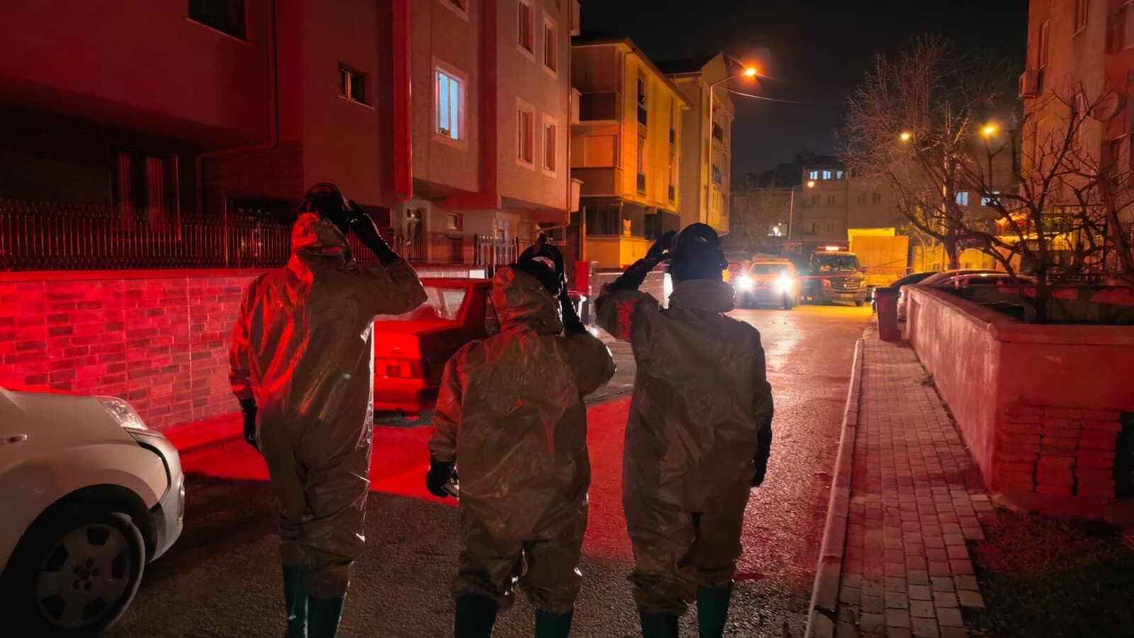 Apartmanda Lavabodan Gaz Sizdi Tuvalette Cakmak Cakti Gaz Patladi Mahalleler Tahliye E (1)