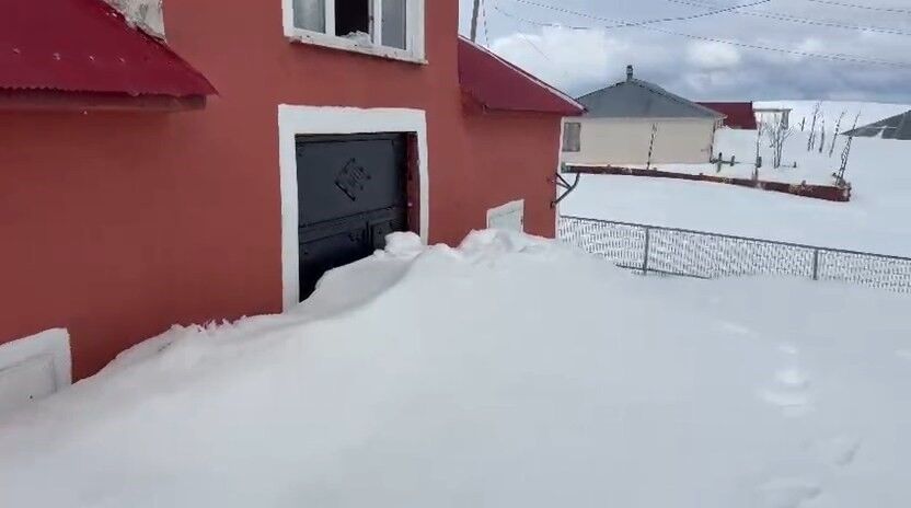 Ayilarin Akilalmaz Yontemi Demir Kapi Kar Etmedi Ikinci Kattan Girdiler (1)-1