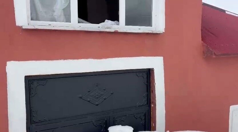 Ayilarin Akilalmaz Yontemi Demir Kapi Kar Etmedi Ikinci Kattan Girdiler (3)