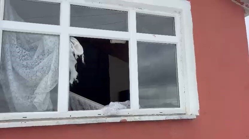 Ayilarin Akilalmaz Yontemi Demir Kapi Kar Etmedi Ikinci Kattan Girdiler (4)