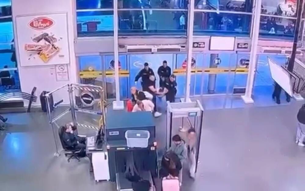 Baba Katili Terminalde Polis Tarafindan Kiskivrak Boyle Yakalandi (1)-1