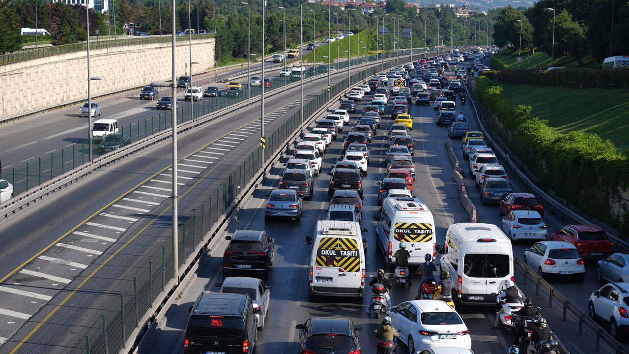 Bayram Tatili Yola Cikacaklara Kritik Uyari Sevincli Gunlerimizi Huzne Donusturmeyelim (3)