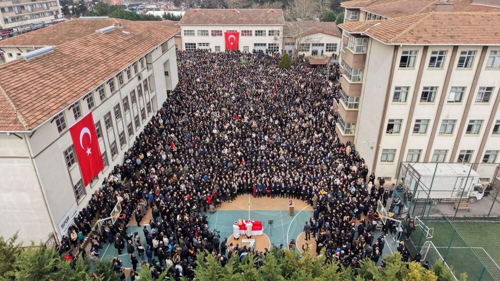 Bicakli Saldirida Hayatini Kaybeden Fatma Ogretmen Icin Toren Duzenlendi (2)