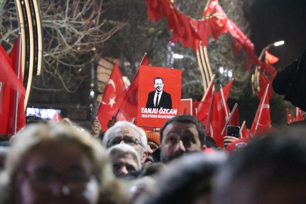 Boluda Dev Miting Tanju Ozcana Destek Seli (5)