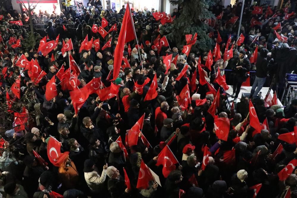 Boluda Dev Miting Tanju Ozcana Destek Seli (6)