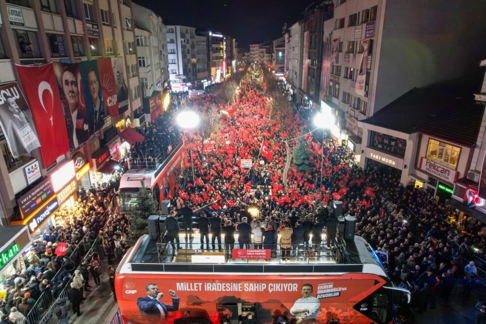 Boluda Dev Miting Tanju Ozcana Destek Seli (7)