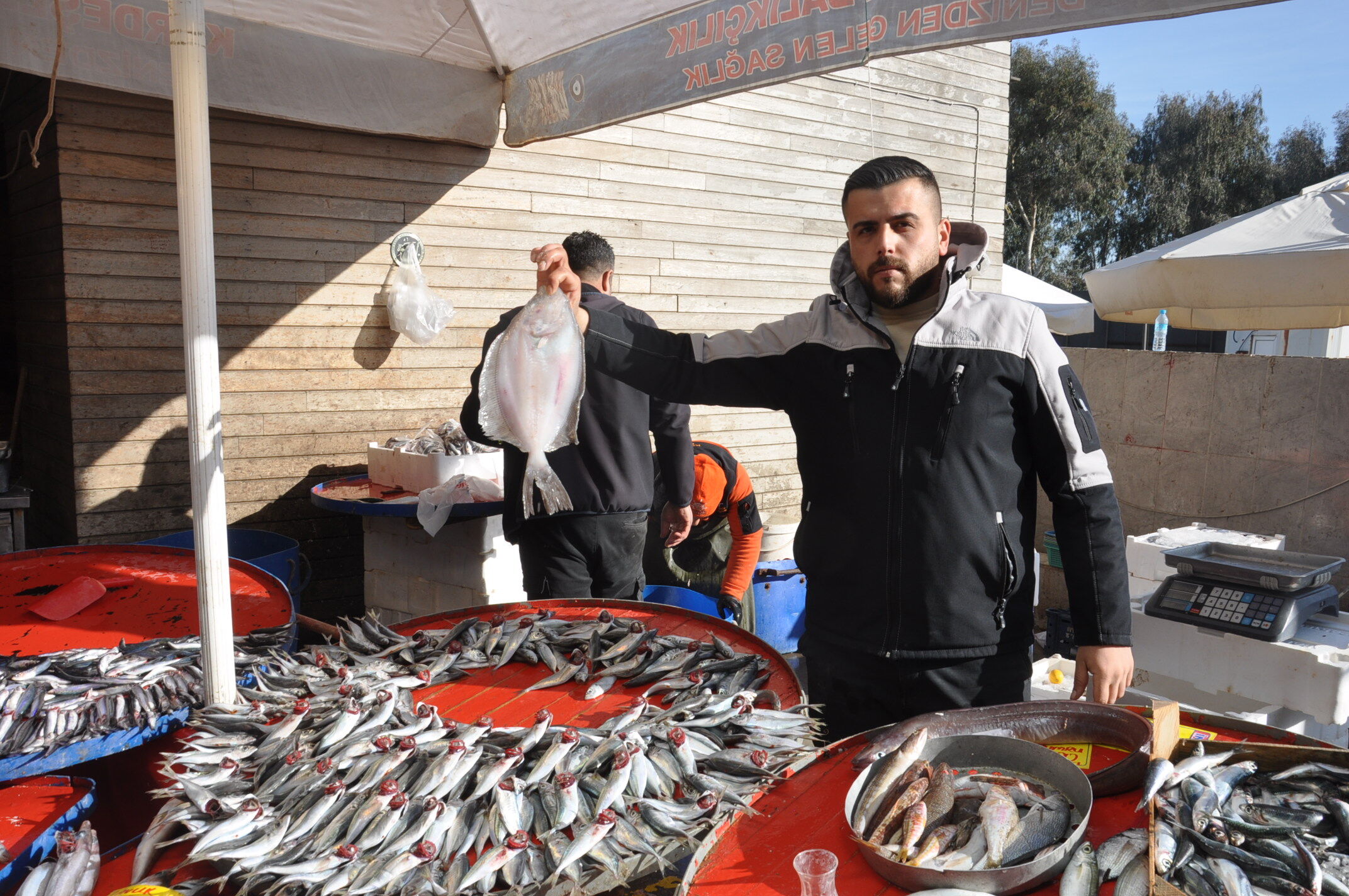 Çarşamba Balik Pazari Sali̇hli̇ (2)