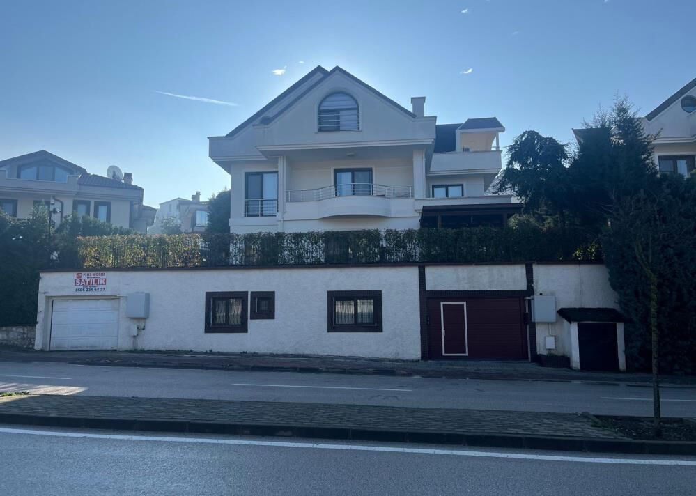 Chpli Belediyelerde Buyuk Sarsinti Buyuksehir Belediye Baskani Mustafa Bozbey Esi Ve K (4)