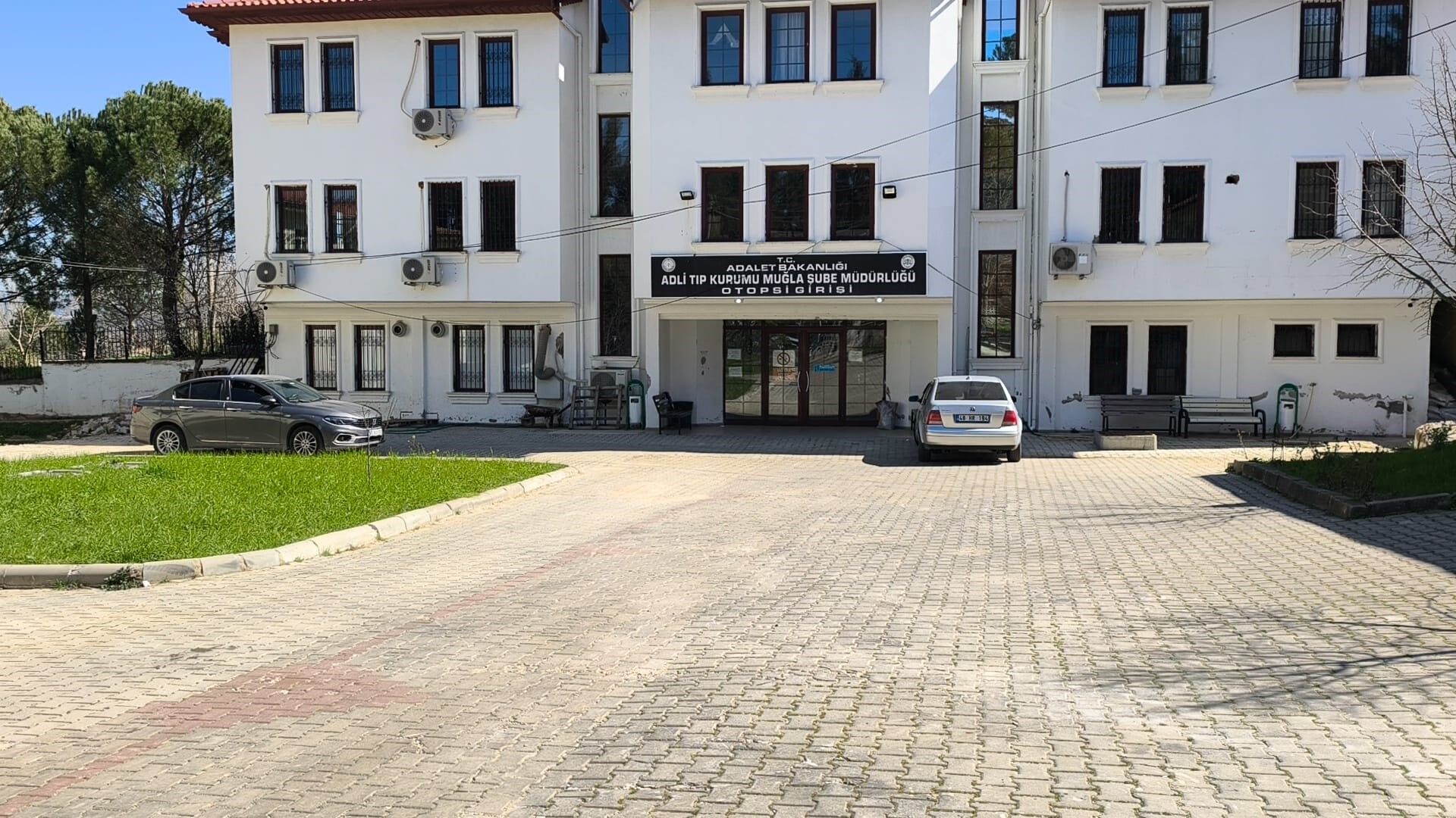 Dunya Kadinlar Gunu Kanli Basladi Tartisma Cinayetle Sonuclandi Kendini Savunmasi Sekl (1)