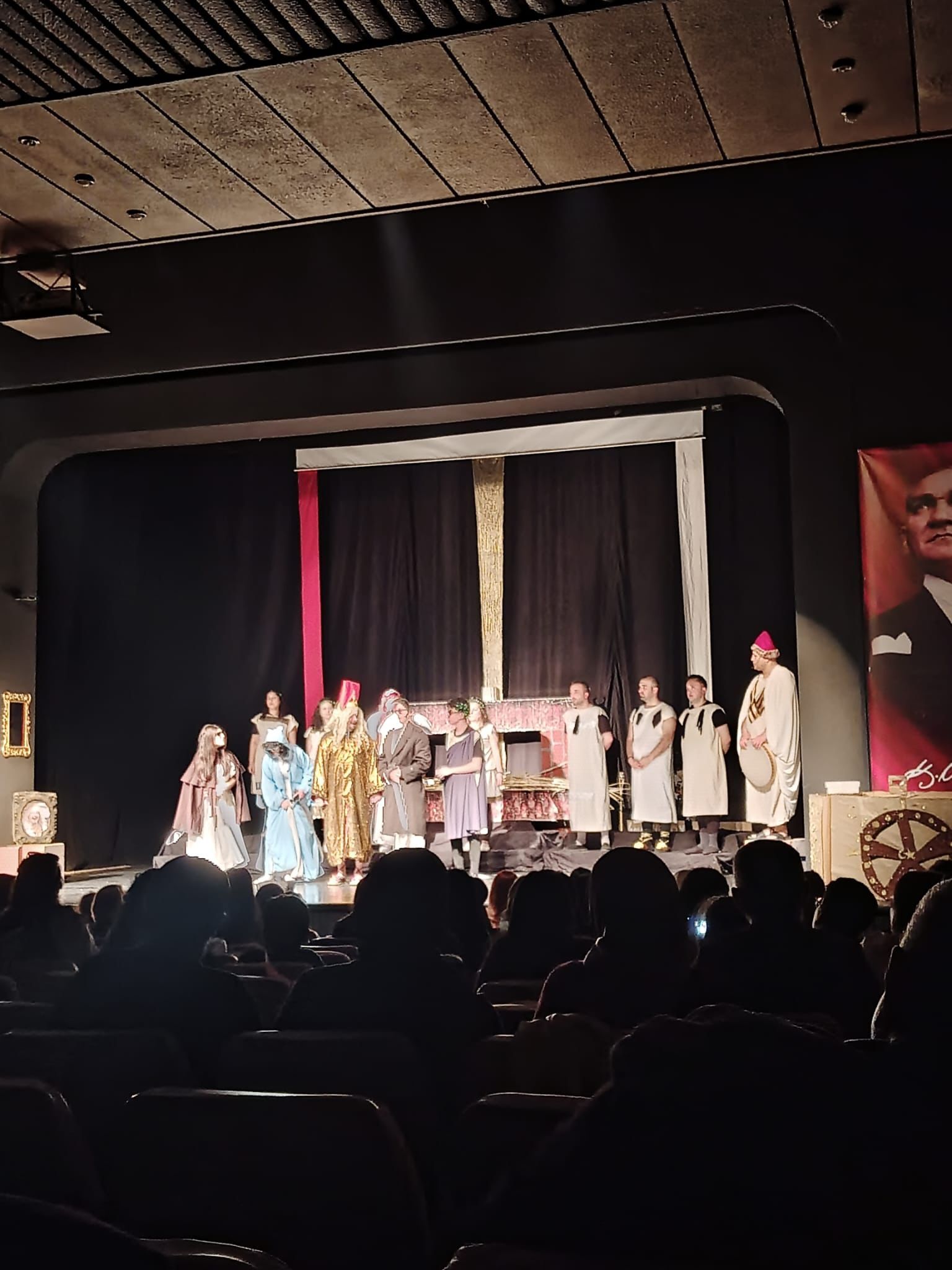 Dünya Tiyatrtolar Günü (3)