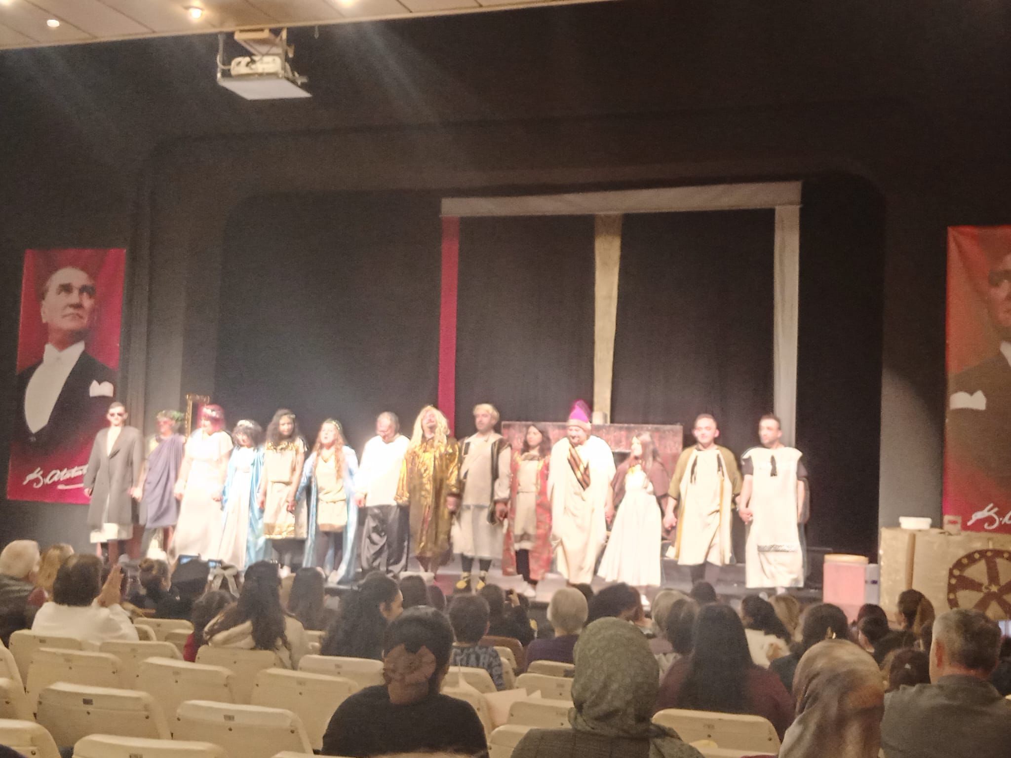 Dünya Tiyatrtolar Günü (5)