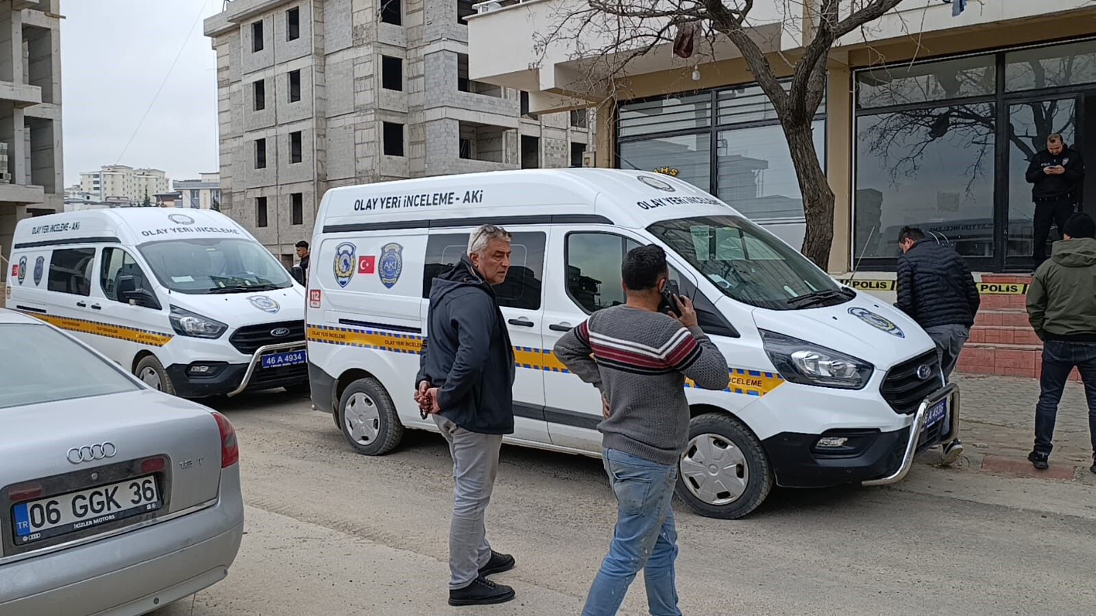 Elektrikçi Dükkanında Silah Sesleri! İçeri Girenler Korkunç Manzarayla Karşılaştı (3)