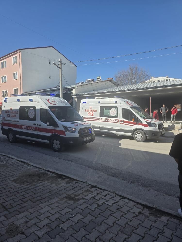 Eski Esini Pompali Tufekle Vuran Adam Kadinin Gonul Iliskisi Oldugu Iddia Edilen Is Ye (1)-1