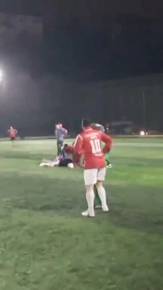 Eski Futbolcu Mac Sirasinda Can Verdi O Goruntuler Ortaya Cikti (2)