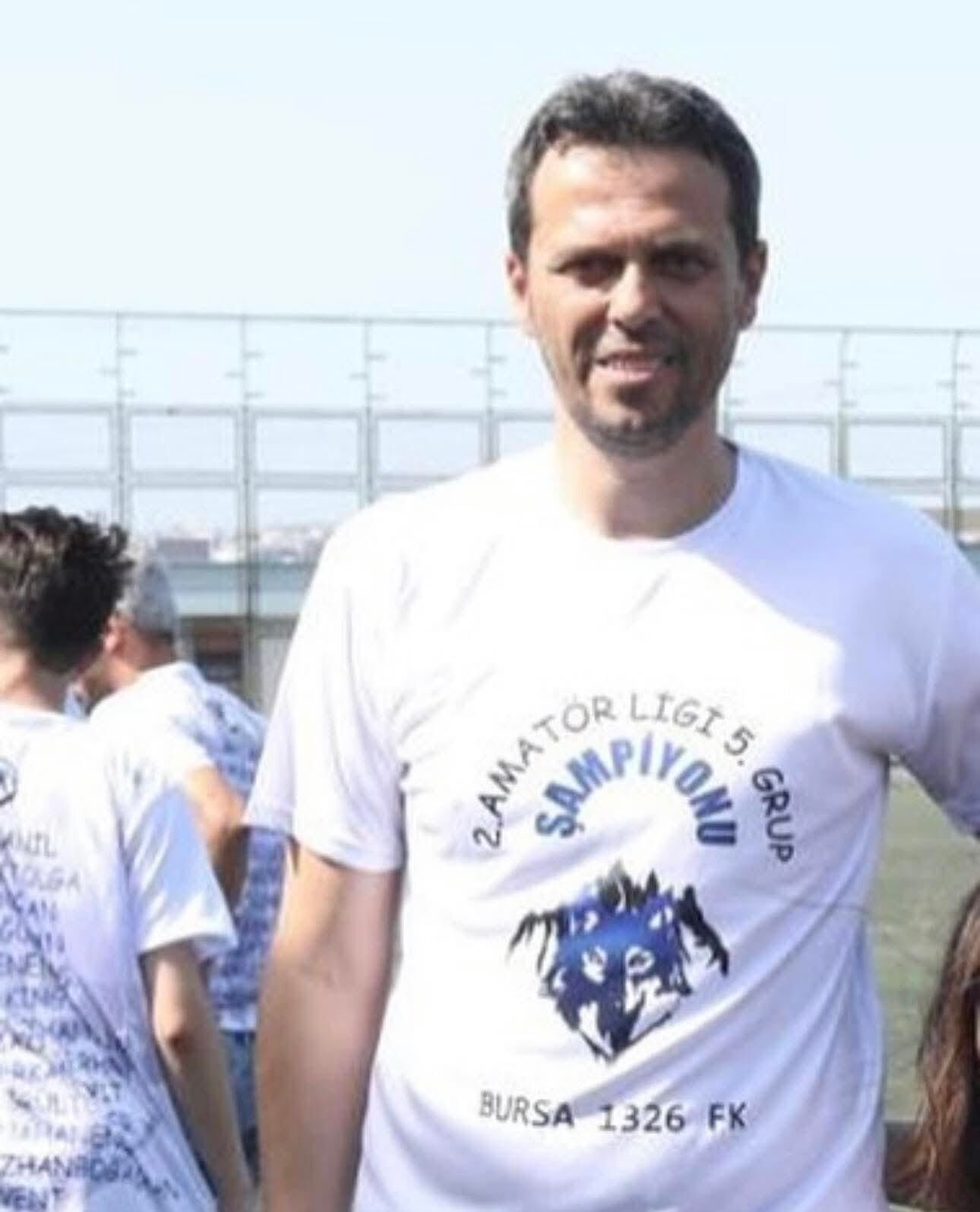 Eski Futbolcu Mac Sirasinda Can Verdi O Goruntuler Ortaya Cikti (4)