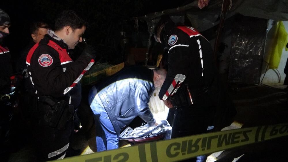 Genc Kadin Gogsunden Vurulmus Halde Olu Bulundu Kiz Kardesi Sinir Krizi Gecirdi (2)