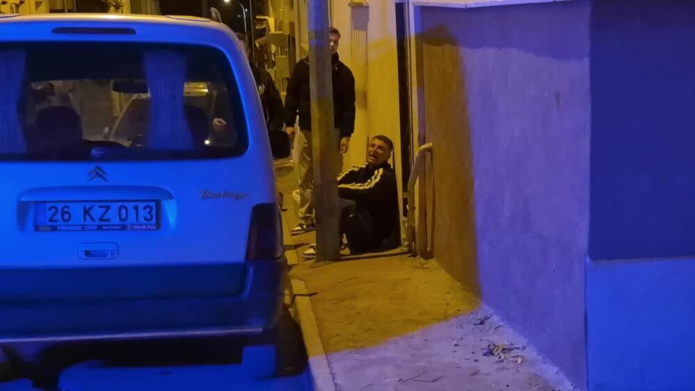 Guzel Cikmamistir Shop Yap Sozu Gundem Oldu Sevgilisinden Ayrilan Genc Otomobilini Dag (3)