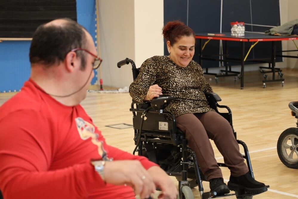 Hayata Siki Siki Tutundular Internette Tanistilar On Yargilara Karsi Hayatlarini Birlestirdiler (1)