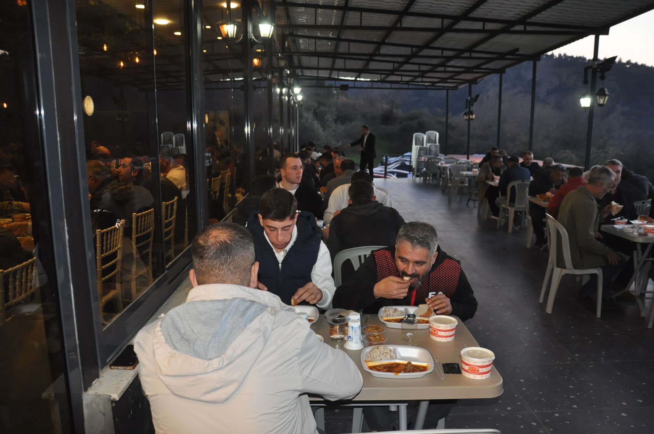 Huzur Inşaat Iftar (15)