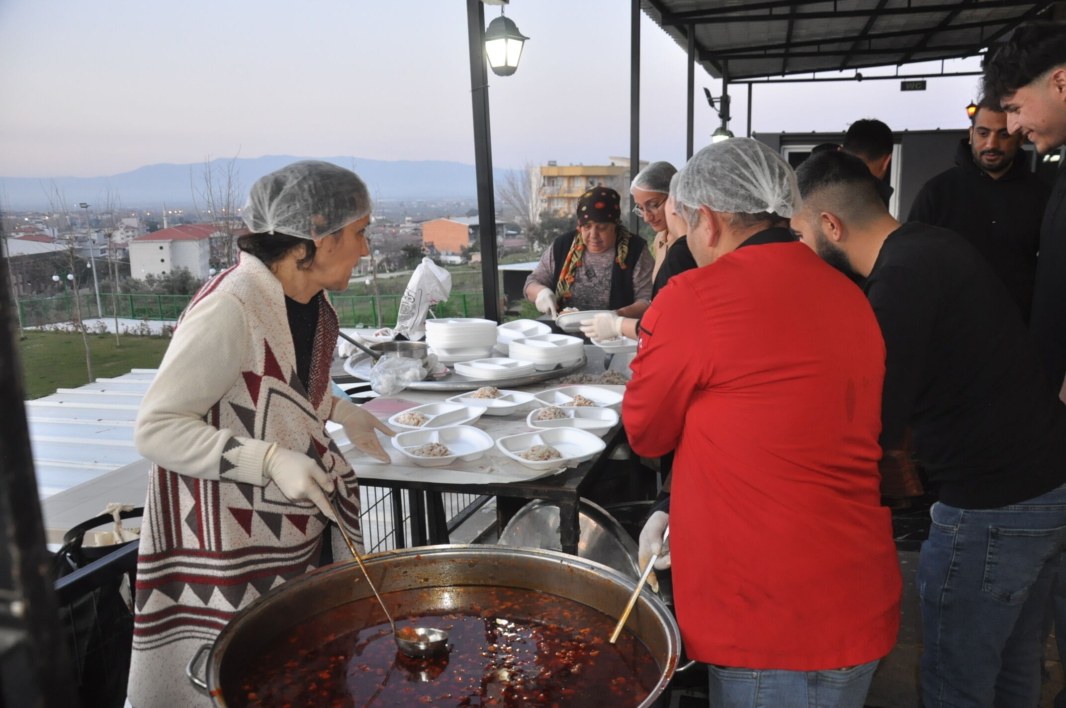 Huzur Inşaat Iftar (7)
