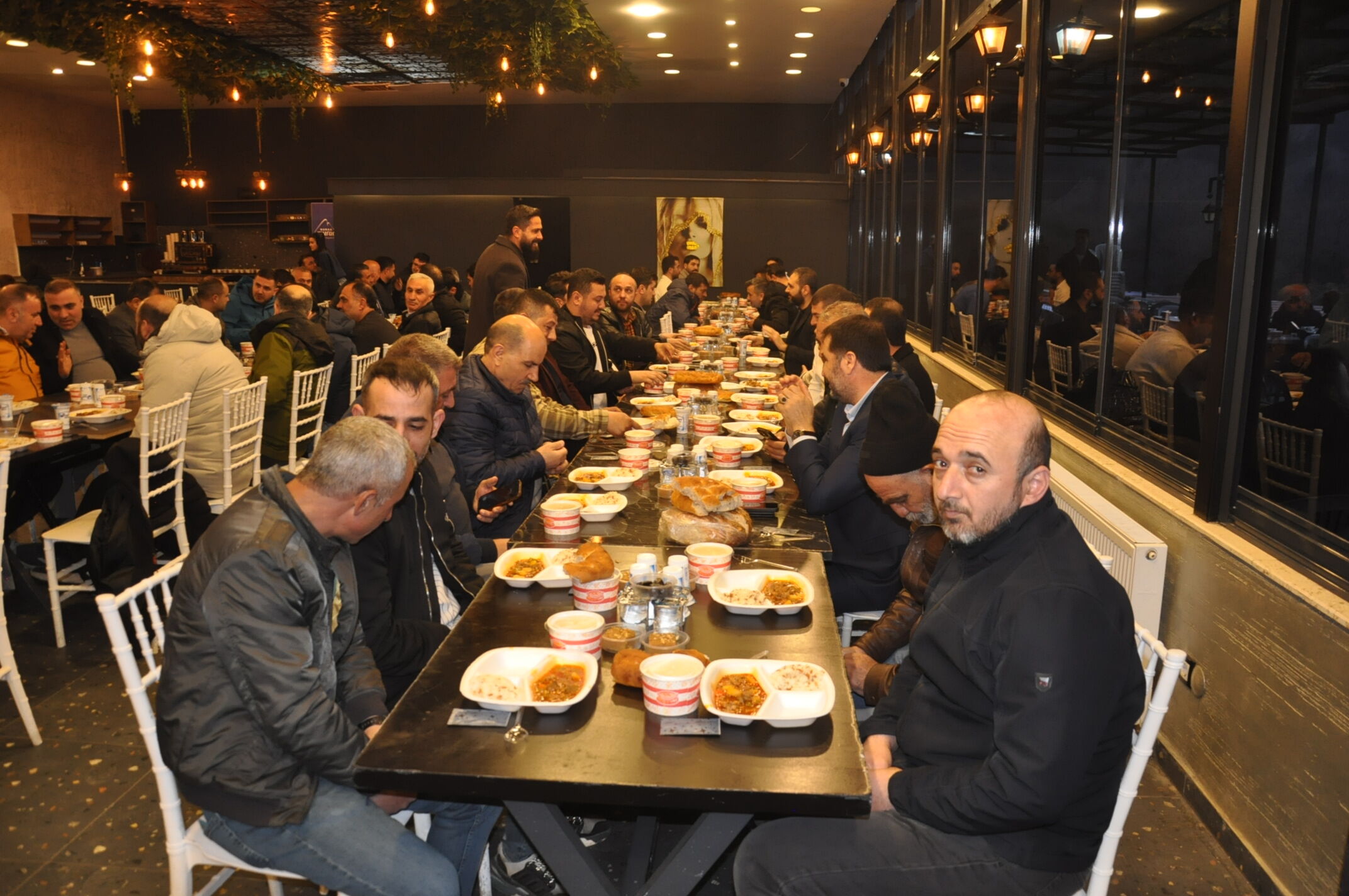Huzur Inşaat Iftar (8)