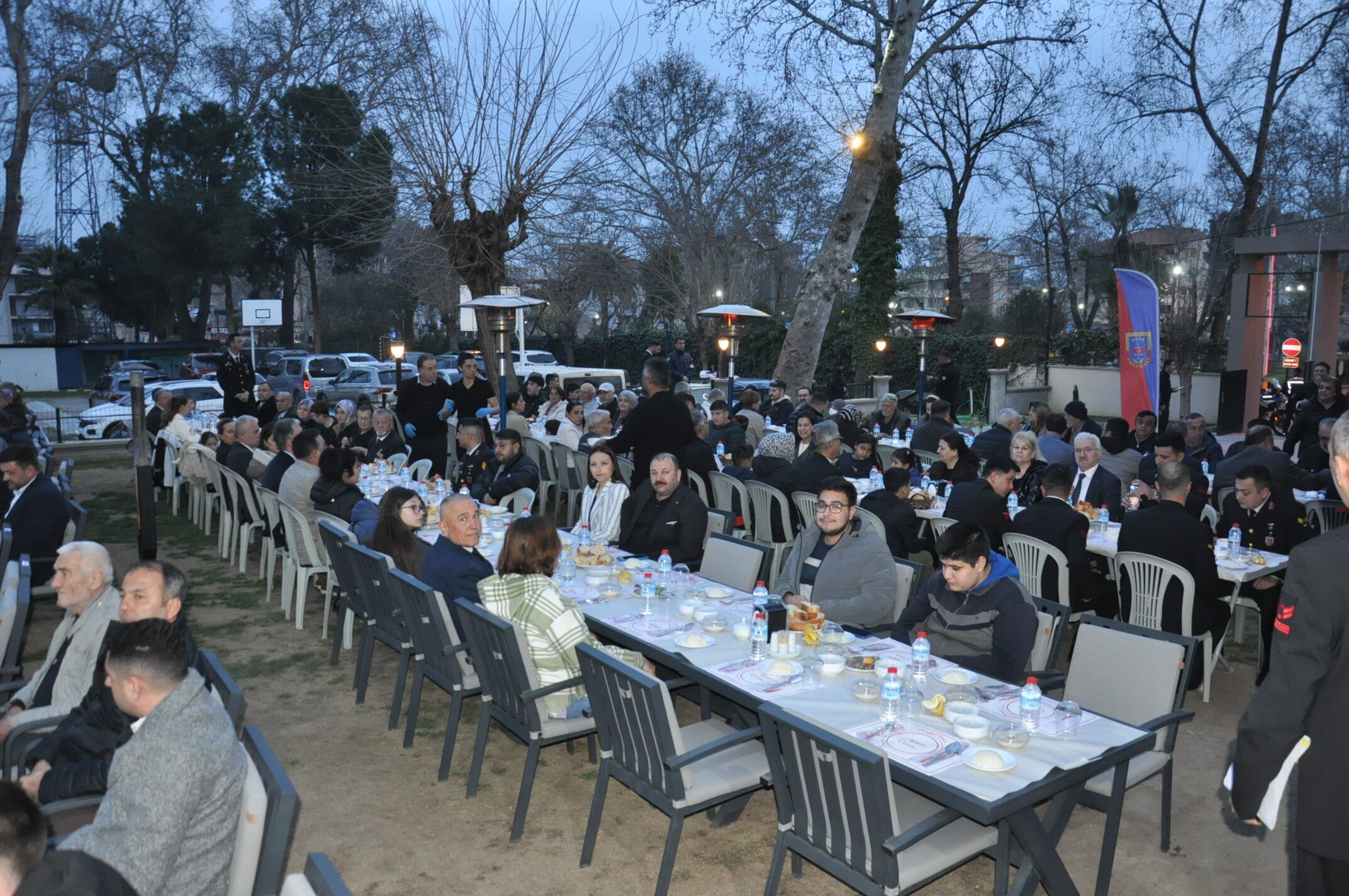 Jandarma Iftar Salihli (9)