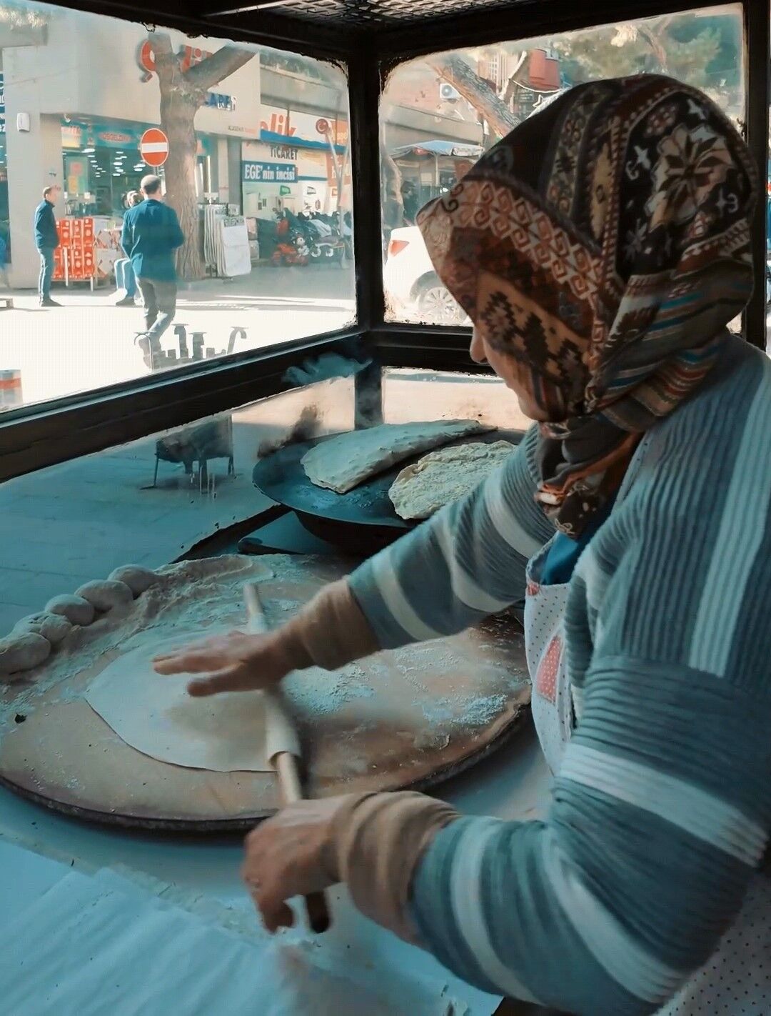 Kadinlarin Hayatin Her Alanindaki Mucadelesi Ozel Kliple Anlatildi (4)