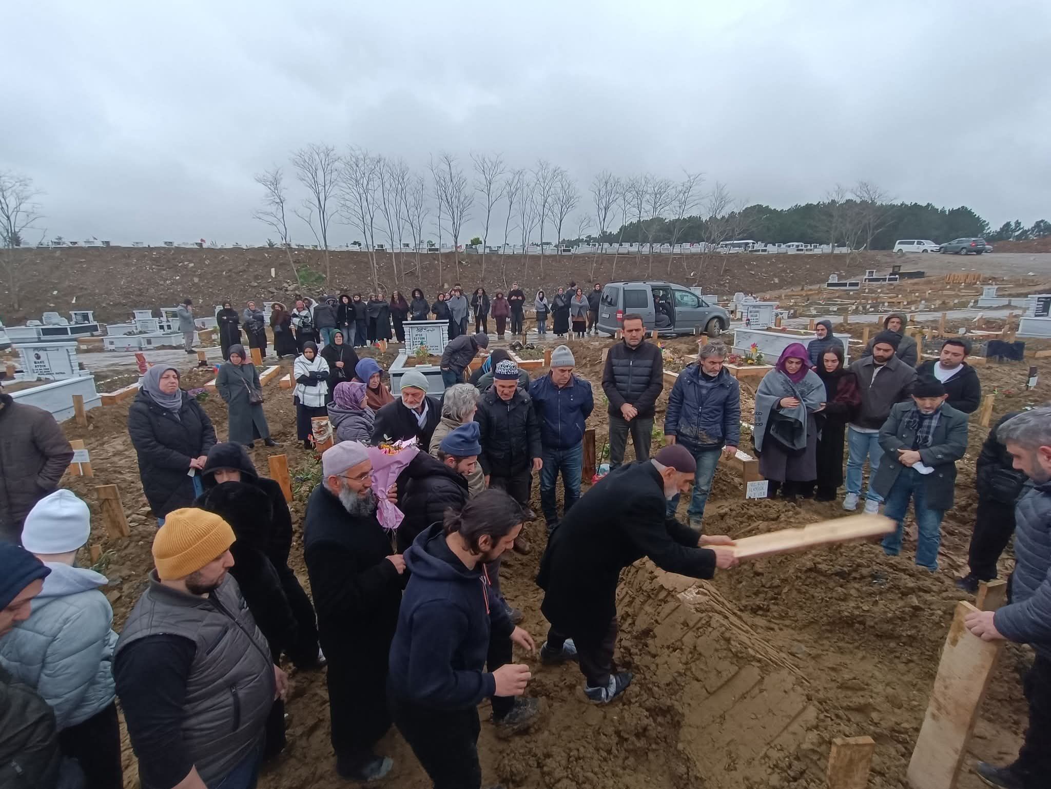 Kahreden Son 21 Yasindaki Miray 20 Gunluk Savasi Kaybetti (1)-1