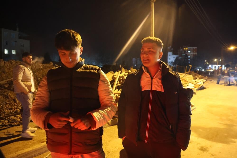 Kasksiz Motosiklet Surerken Ilginc Teklif Cezayi Bana Degil Plakaya Yazin Dedi Polis Y (5)