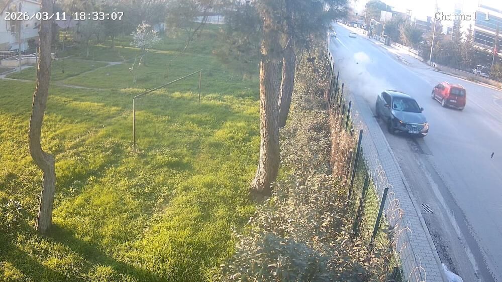 Kazadan Dakikalar Once Ve Sonrasi Kamerada 63 Yasindaki Bisikletli Hayatini Kaybetti (5)