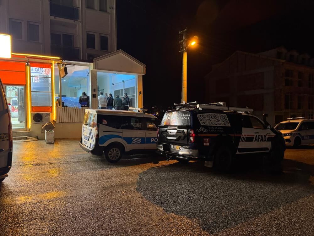 Kimyasal Alarmi Apart Odasindaki Olum Afadi Harekete Gecirdi (1)-1