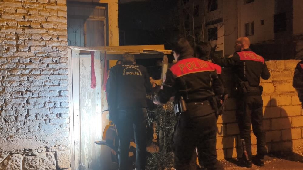 Kiz Isteme Tartismasi Kanli Bitti Pompali Tufek Ve Tabanca Ile Ates Acildi 2 Yarali (5)