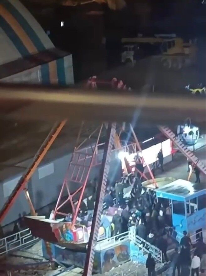 Lunapark Eglencesi Kabusa Dondu Gondolda Tekmeli Yumruklu Kavga (3)