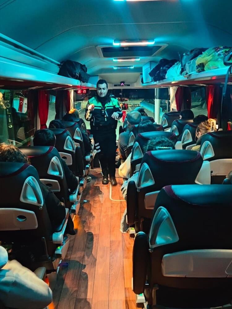 Manisada Otobus Terminallerinde Emniyet Kemeri Denetimi (1)