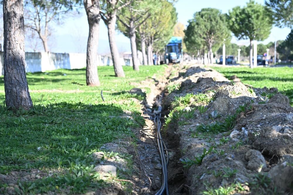 Manisada Yesil Alanlar Artik Yapay Zeka Ile Sulanacak (5)