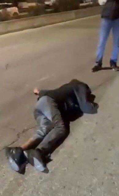 Motosikletli Genci Arkadan Yaklasip Vurdular Infaz Ani Kamerada (4)