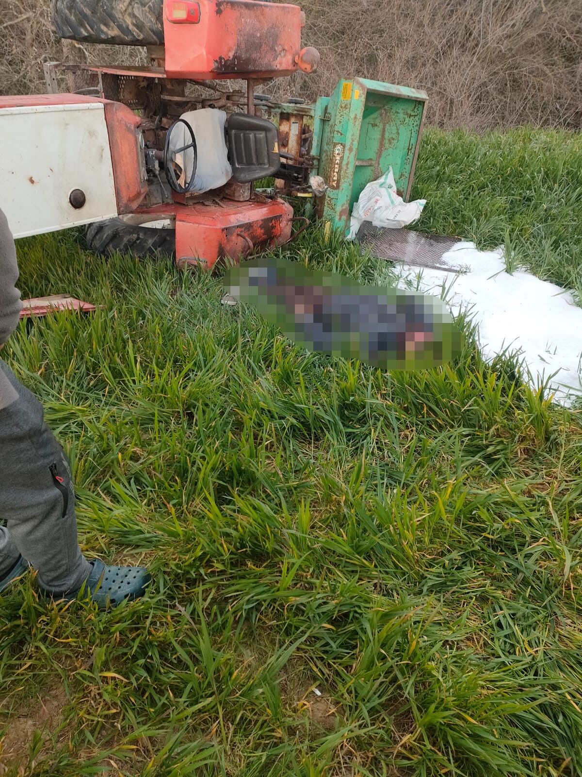 Olumu Elinden Oldu Gubre Atmaya Gitti Tarlasinda Can Verdi (3)