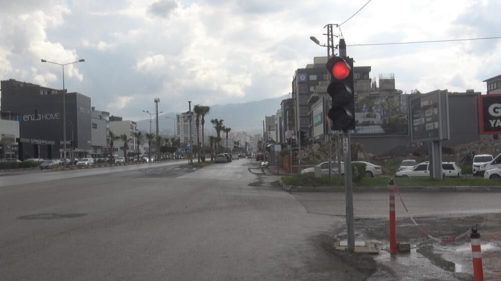 Otomobille Carpisan Motosikletin Surucusu Havada Boyle Takla Atti (4)