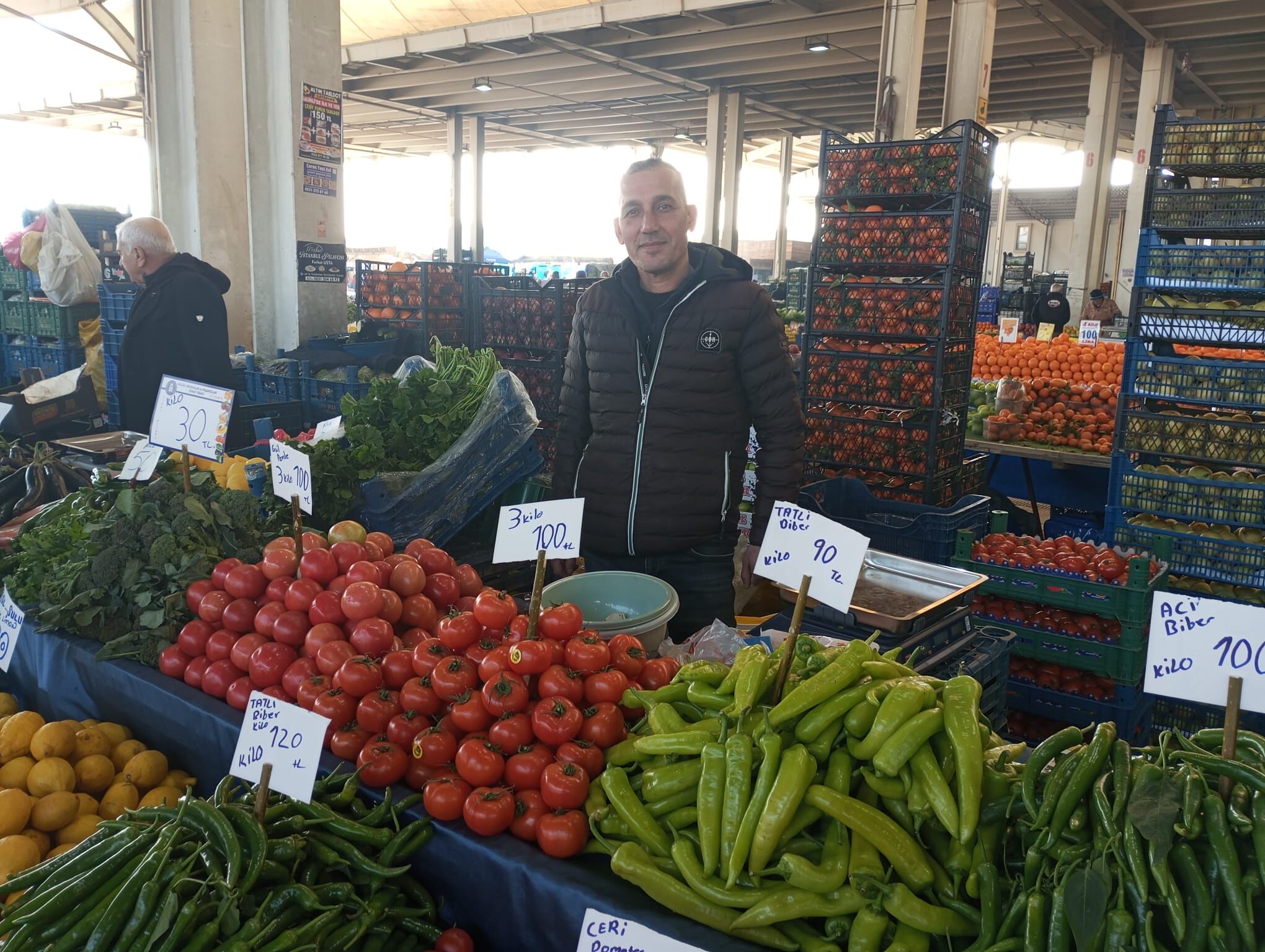Pazar Sebze Meyve Salihli (11)