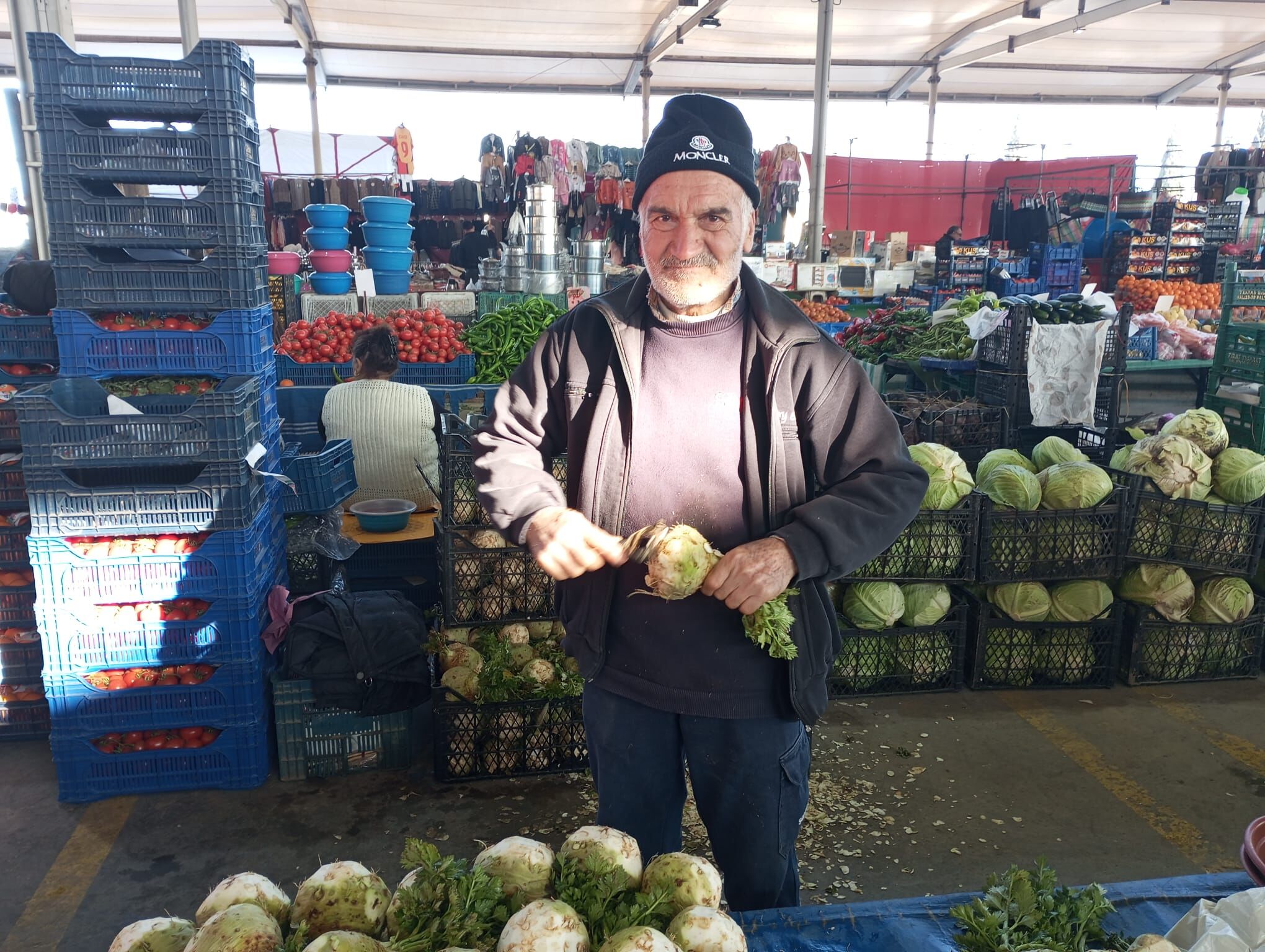 Pazar Sebze Meyve Salihli (7)