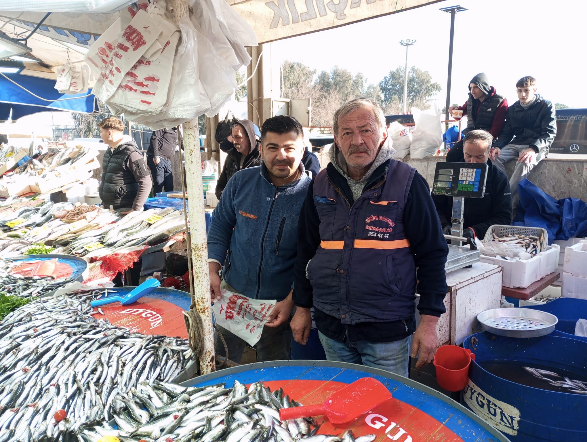 Salihli Balık Tezgahları Akaryakıt (10)