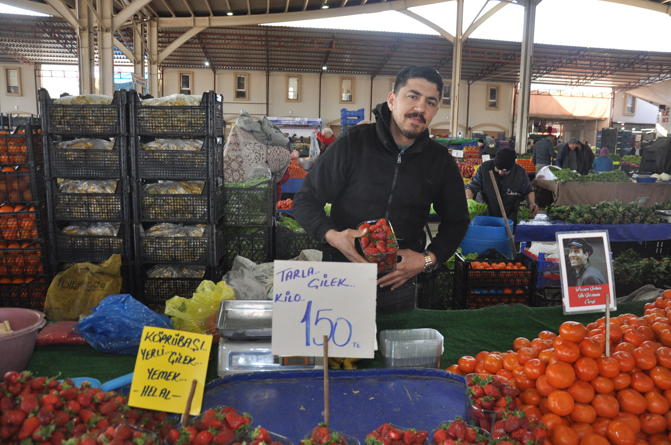 Sali̇hli̇ Pazar Çarşamba (13)
