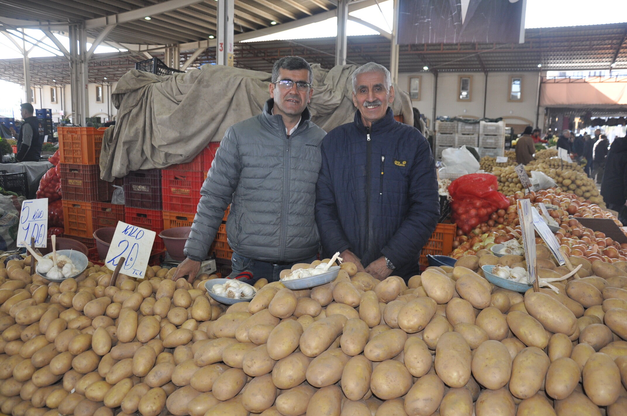 Sali̇hli̇ Pazar Çarşamba (14)