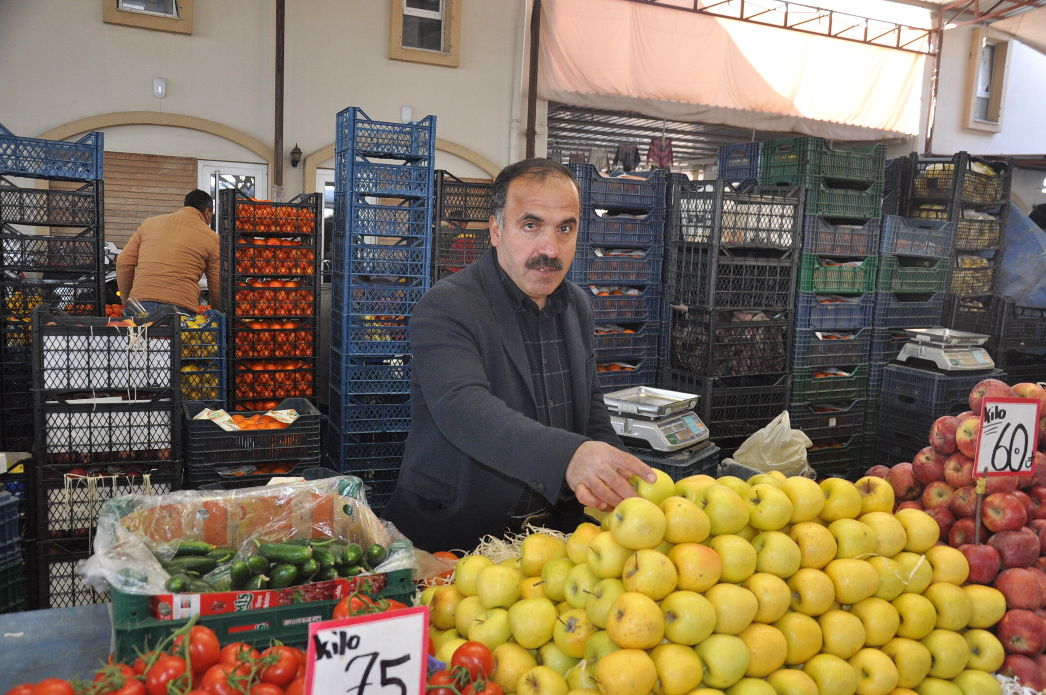 Sali̇hli̇ Pazar Çarşamba (2)